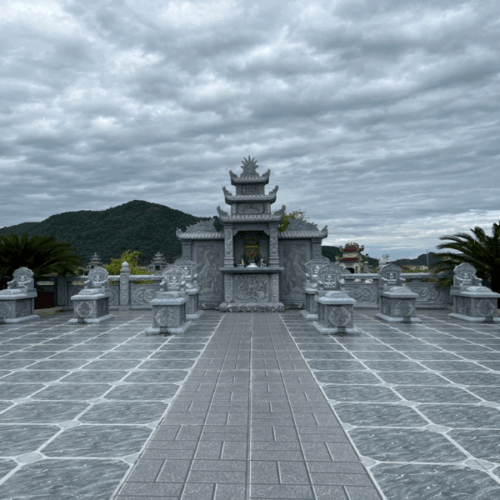 Khuôn viên lăng mộ - Mẫu 03